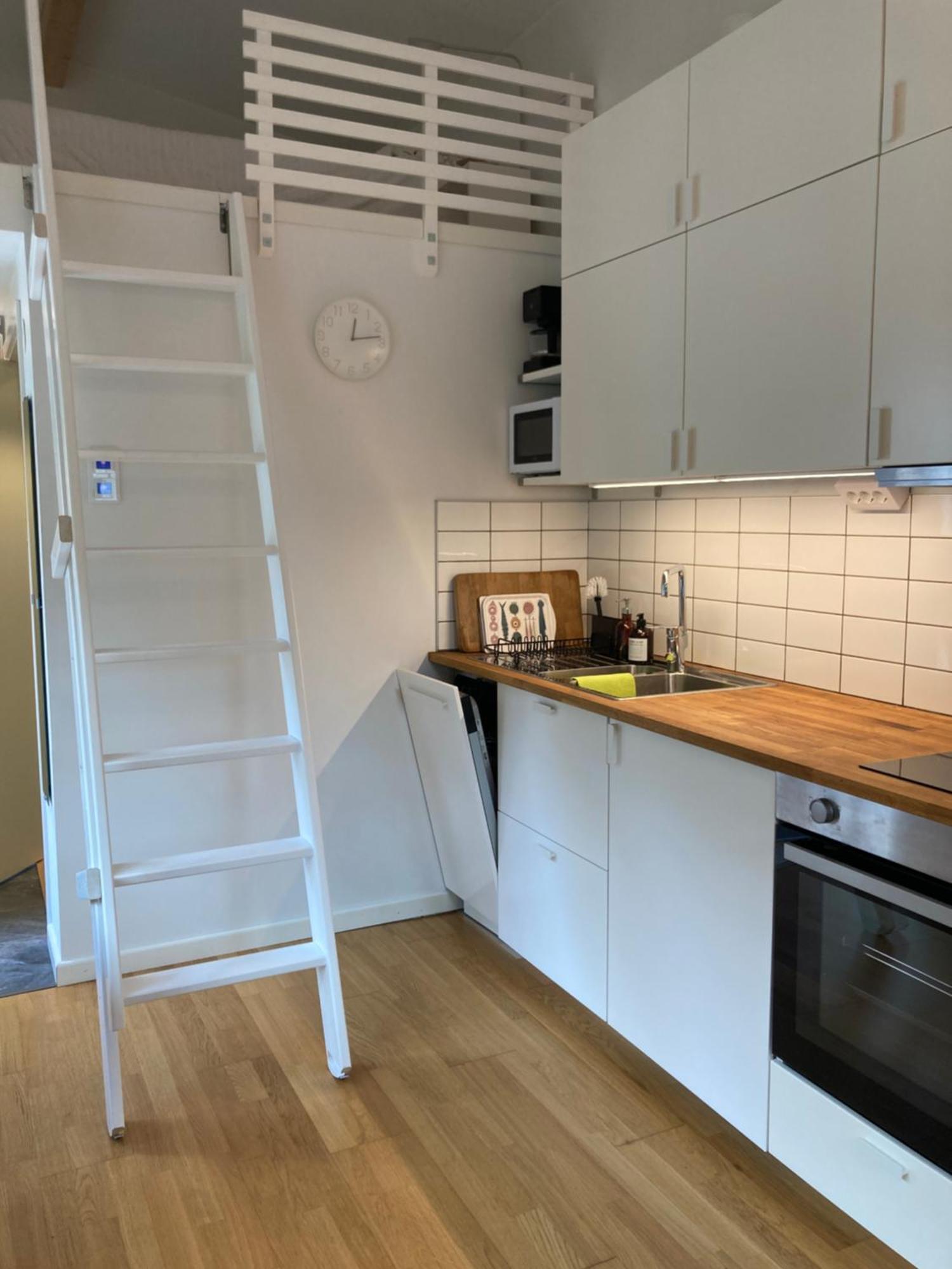 Tiny Grey House With Loft, 15 Min From City Center Göteborg Eksteriør billede